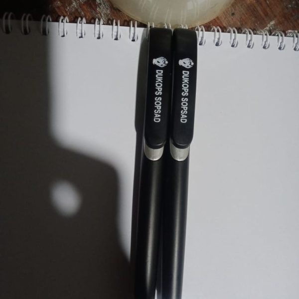 5ff671ac-69ce-41a1-b163-619b390131e1 pulpen custom logo