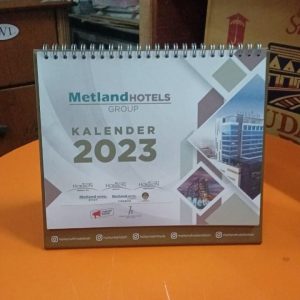 kalender meja costum/kalender meja desig suka"